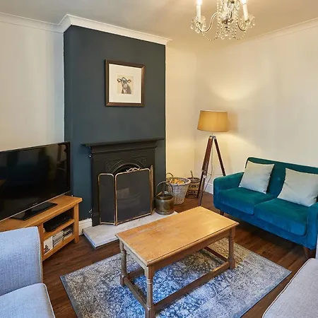 בית נופש Host & - Hall Garth