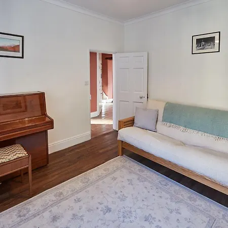 Host & - Hall Garth בית נופש *