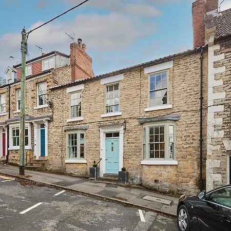 בית נופש Host & - Hall Garth