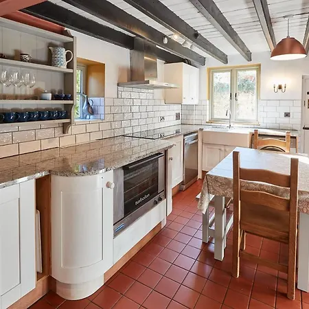 Nyaraló Host & - Hall Garth Pickering