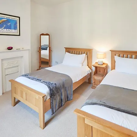 Host & - Hall Garth Nyaraló